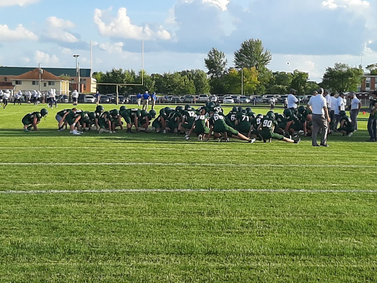 nmofsrr's tweet photo. Here are a few more #Kare11Prep photos to share with you leading up to #SSSvsSRR in #NCDRed (@NCentralDistFB) play. #NCDFB @sctimestom @rshaver11 @jchristie23 @PerkatPlay @Dave_Schwartz @kare11 #Week2 @gosartellsabres @SrrStorm https://t.co/ppmbabnvHx