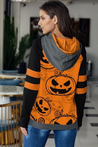ChicThreads's tweet photo. Pumpkin Halloween hoodie 🎃 get yours at https://t.co/LhTv2vp8Nm #chicthreadsboutique #hoodie #fall #halloween https://t.co/fHCQFsIRXe