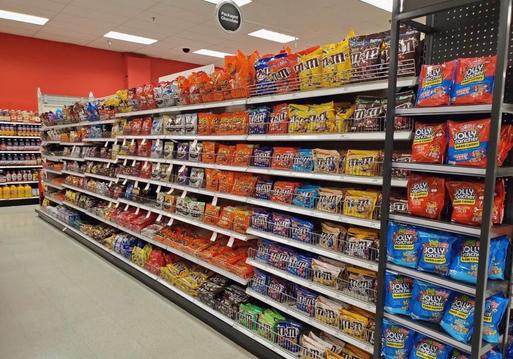 0332_t's tweet photo. Fully stocked and ready for the weekend at T-0332! #TargetRun #KeepingTheFloorFull @salamlazkani https://t.co/dO4gaqKsOF