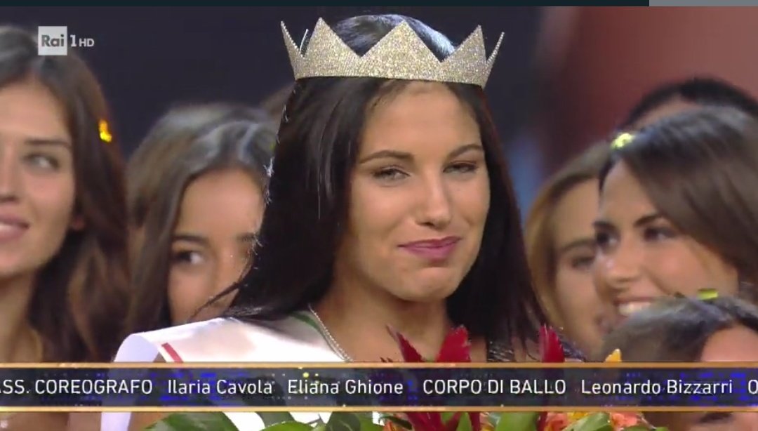 MissItalia__'s tweet photo. La vincitrice di #MissItalia 2019 è la numero 03 Carolina Stramare! https://t.co/iYl5VYN7KM
