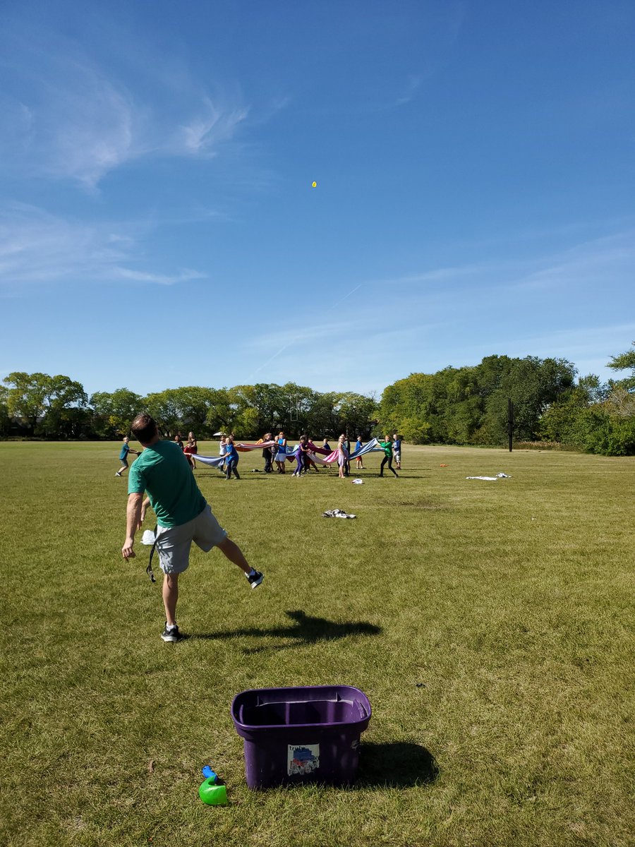 HagueElementary's tweet photo. This photo sums up a great finish to our week at HES. Blue skies, teamwork, lots of laughs, and water balloons. #pssdprideandjoy #greatthrowMrN https://t.co/MdS9aBPExb