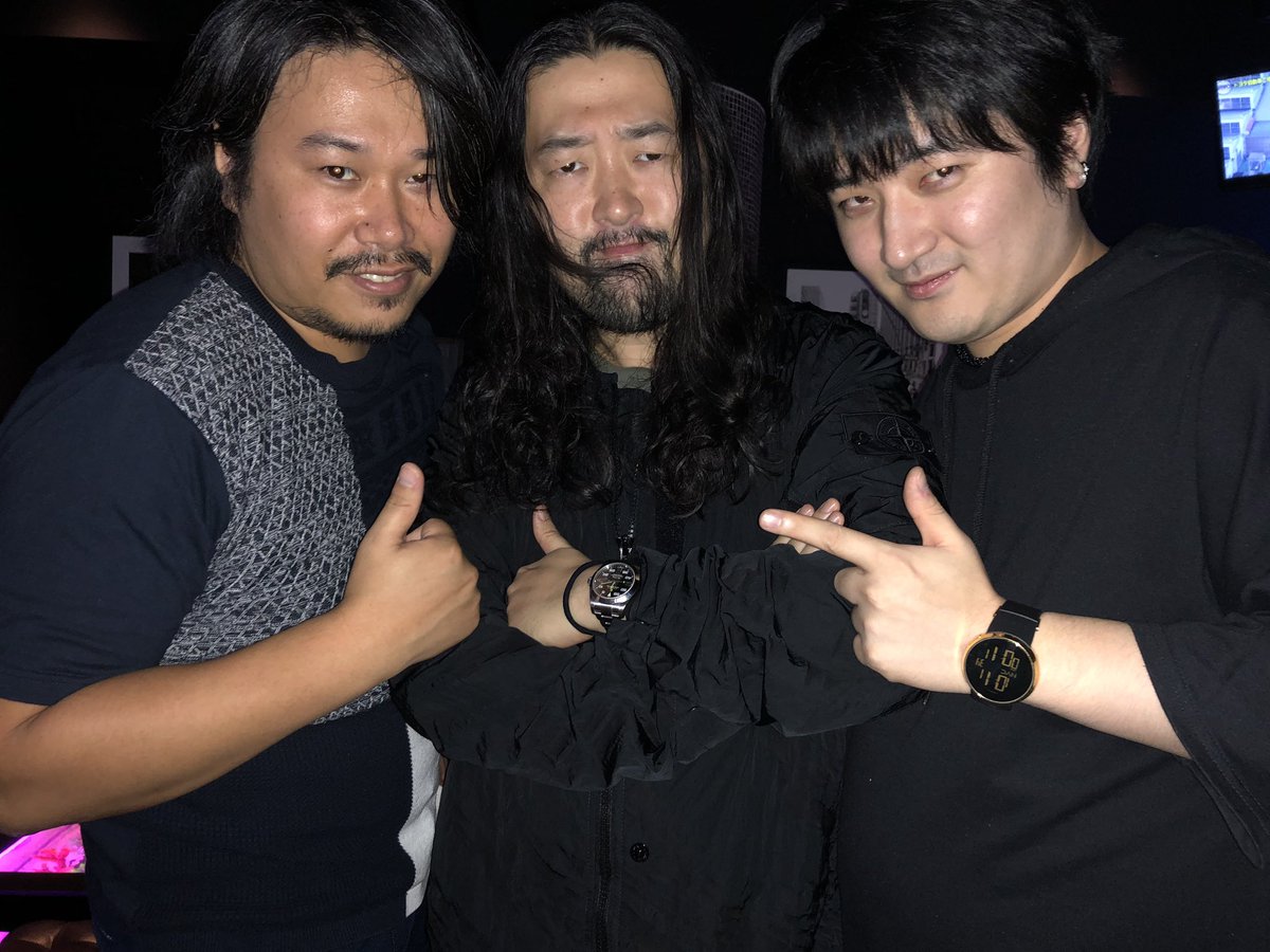 yoji56821568's tweet photo. こないだ遊びに来てくださいました!
ガクトさん率が高い写真です笑
#明石ガクト #GACKT #へんみなおよし #BARGM https://t.co/cLg8nGlz5a