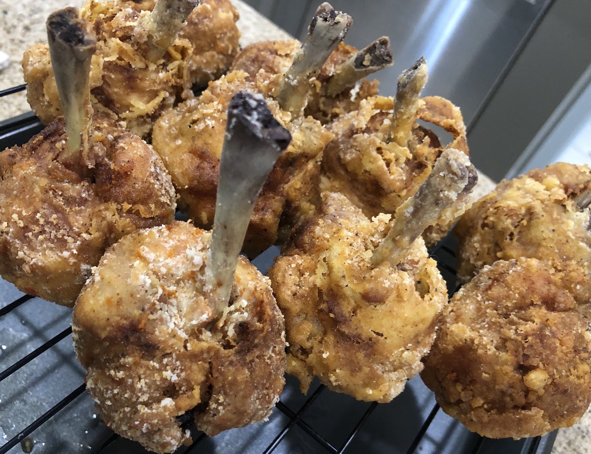 BlueWater2011's tweet photo. Cajun Fried Lollipops.      https://t.co/jiMrkzeYi5 https://t.co/JQZUxtdDaI