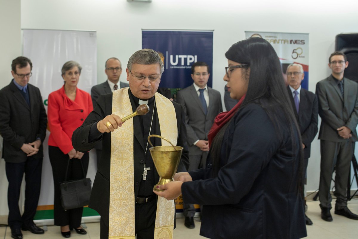 H_UTPL's tweet photo. #HospitalUTPL hoy inauguró sus instalaciones en alianza con #HospitalSantaInés. Presentamos a #Loja, el país y el
mundo un hospital moderno, de alta tecnología, con una gestión efectiva basada en estándares de calidad y de asistencia sanitaria. https://t.co/ak768JE4I0