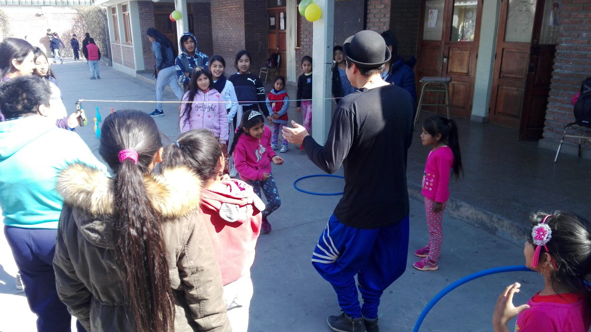 Daniela16104601's tweet photo. Hay trabajo de equipo Escuelita Prof Oscar Oñativia ATR con actividades para sacar sonrisas
@artydance23 @JuaresCarla @normaluna2091 @VickyA2011 @LauraGuz05 @CaruPablo https://t.co/5f7ejpWwEe