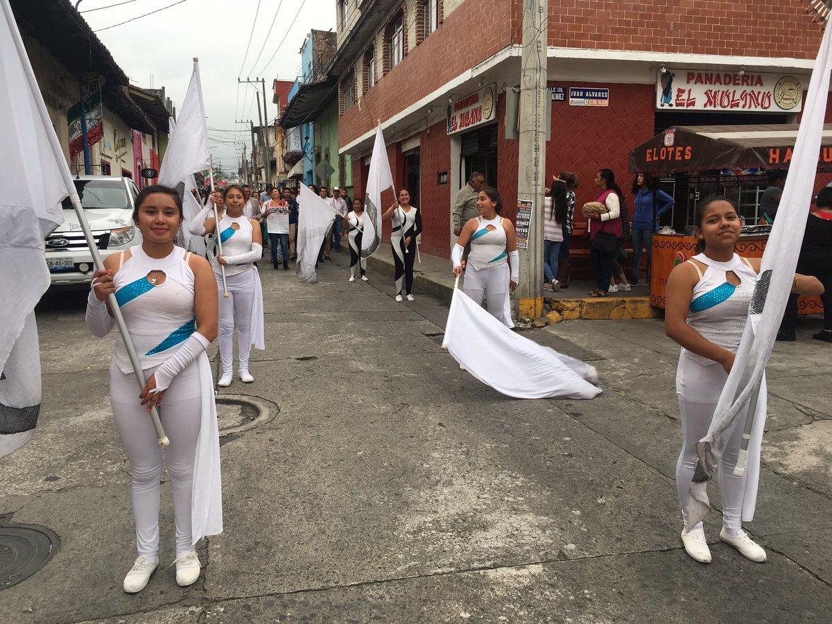 Cobaep_P17's tweet photo. Nuestra Banda Musical Halcones.. presente en el inicio de los festejos de las fiestas patrias Tlatlauquitepec 2019...
#Soybachiller
#Halcones17
#SoyCobaep https://t.co/jdKU8CtO1m
