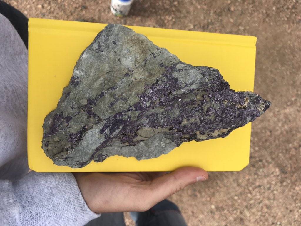 RocksandRivers's tweet photo. Reason no. 17536 to be a geologist: the field trips are AWESOME #geology #fieldwork #colorado https://t.co/S9yQomUr1S