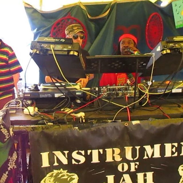 djskirtbag's tweet photo. In the dub tent at One Love Festival @dubateers and @mcsherlockart absolutely mashed it up!!!
@onelovefestival
#dub #mcs #dubmcs #dubtent #reggaefestival #soundsystem #soundsystemculture #soundsystemaddict #bass #wickedmc #wickedselecta #turnitup https://t.co/HE3R4UOW6c https://t.co/1lv5iSGEH6