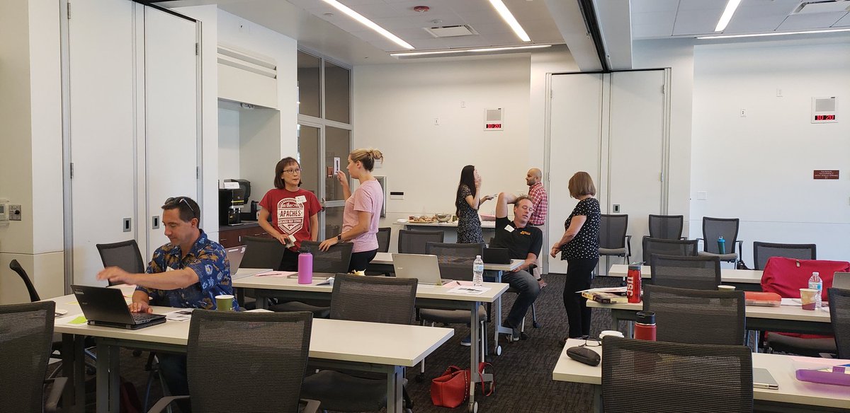 clin_ausd's tweet photo. In House EL PD day!  Sharing and learning best practices and strategies.  We have so many talented EL teachers.  Truly, we are better together!! @AUSDmerel @ArcadiaUnified https://t.co/HjM7i6KTiw
