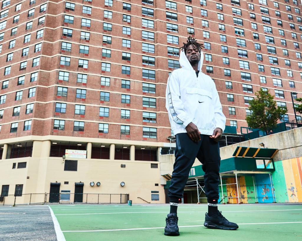 air max 200 black on feet