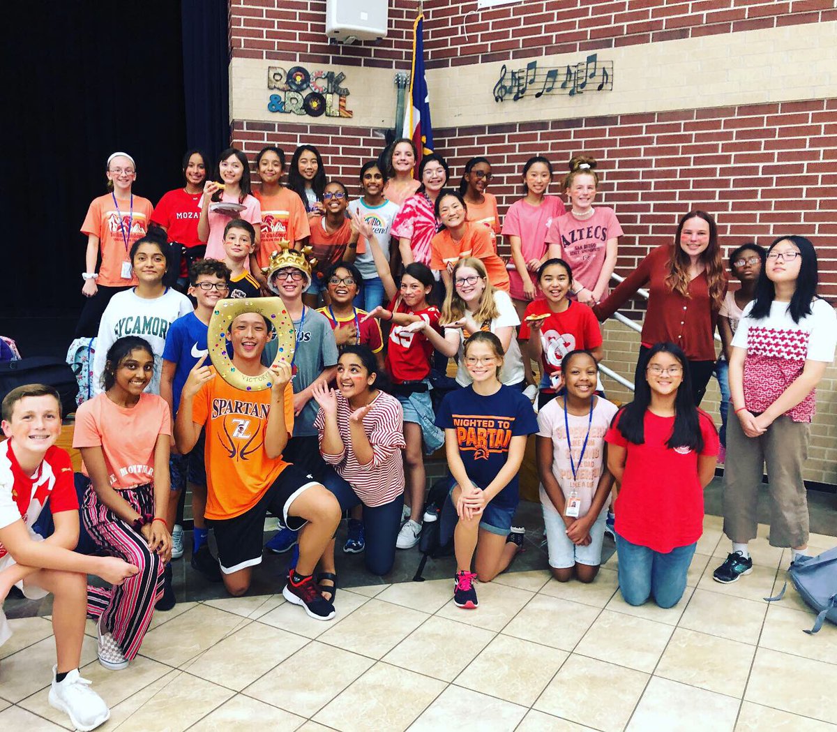SLJH Choir tweet media