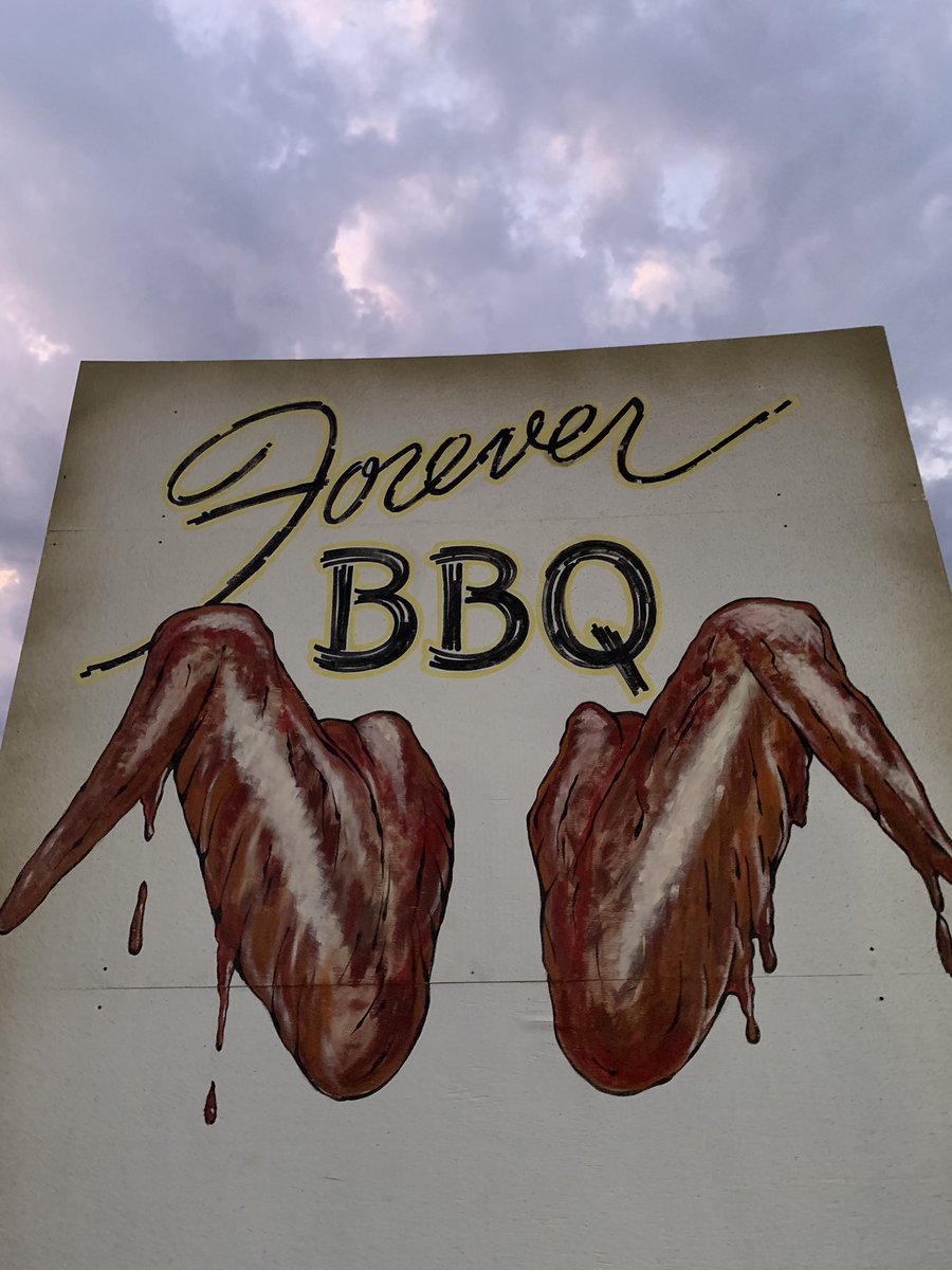 kybourbontrail's tweet photo. Great night for some whiskey and BBQ at @WTDistillery #kybbq https://t.co/cXYXPY2YOh