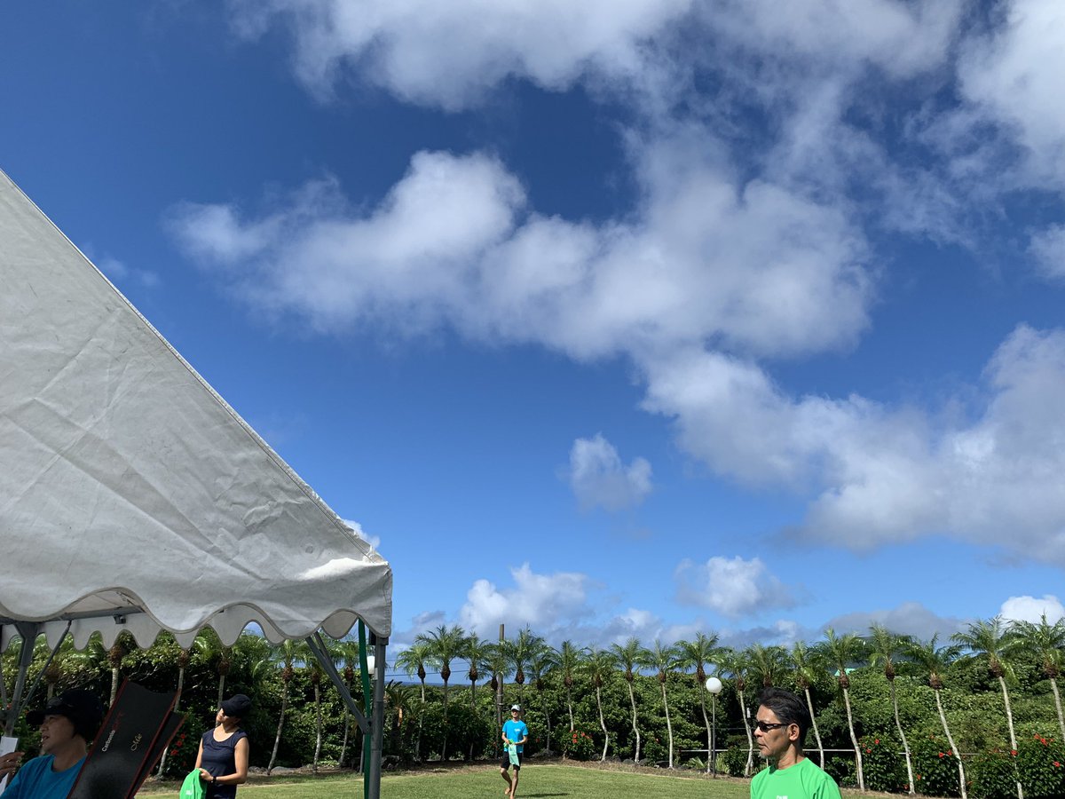 aka_alohasan's tweet photo. おはようございます😃

本日「第2回 Blue Arch(ブルーアーチ)カップ」、当ホテルプールにて開催です！

ご観覧も自由ですので、ぜひお越しくださいませー^_^

#八丈島 #BlueArch #フリーダイビング #八丈ビューホテル #お昼頃までやってます！ https://t.co/qd2u9jtidT