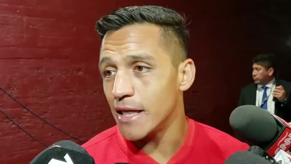 invasionchile's tweet photo. Alexis Sánchez y empate con Argentina: "Llegué al camarín y los felicité a todos".
Lea más en:
https://t.co/2b70KXF60b
#AlexisSanchez #SeleccionChilena #Chile #Noticias #RadioInvasion #Santiago #ViñaDelMar #Valparaiso #LaSerena #Coquimbo #Antofagasta #Iquique #Concepcion #Rt https://t.co/MrtC2rXrCv