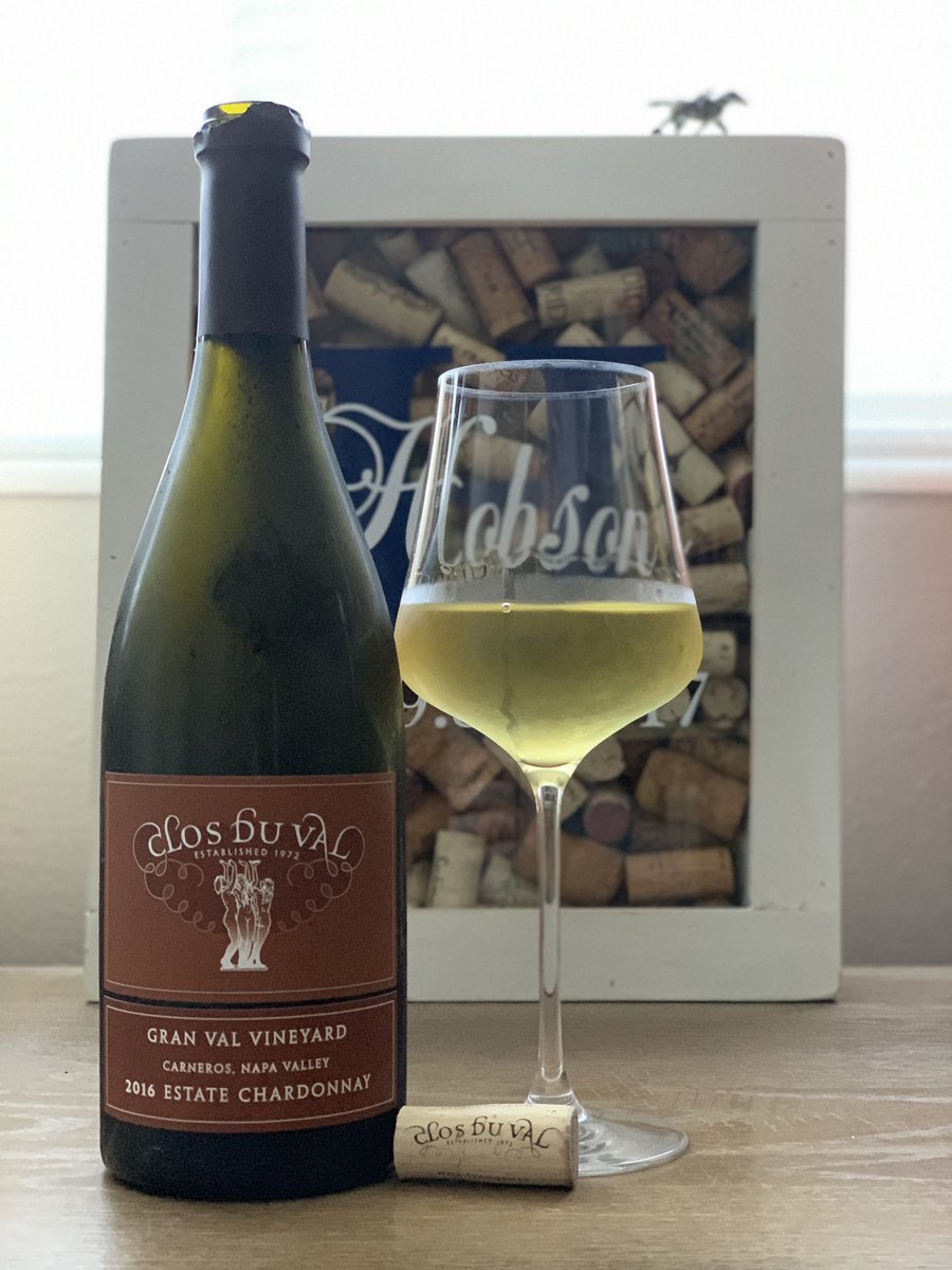 itstartswgrapes's tweet photo. Wine pairing challenge: Beef Stroganoff and your dentist says no red wine until tomorrow... 

2016 @ClosDuValNapa Gran Val Vineyard Estate Chardonnay. https://t.co/AFd9HaesYE