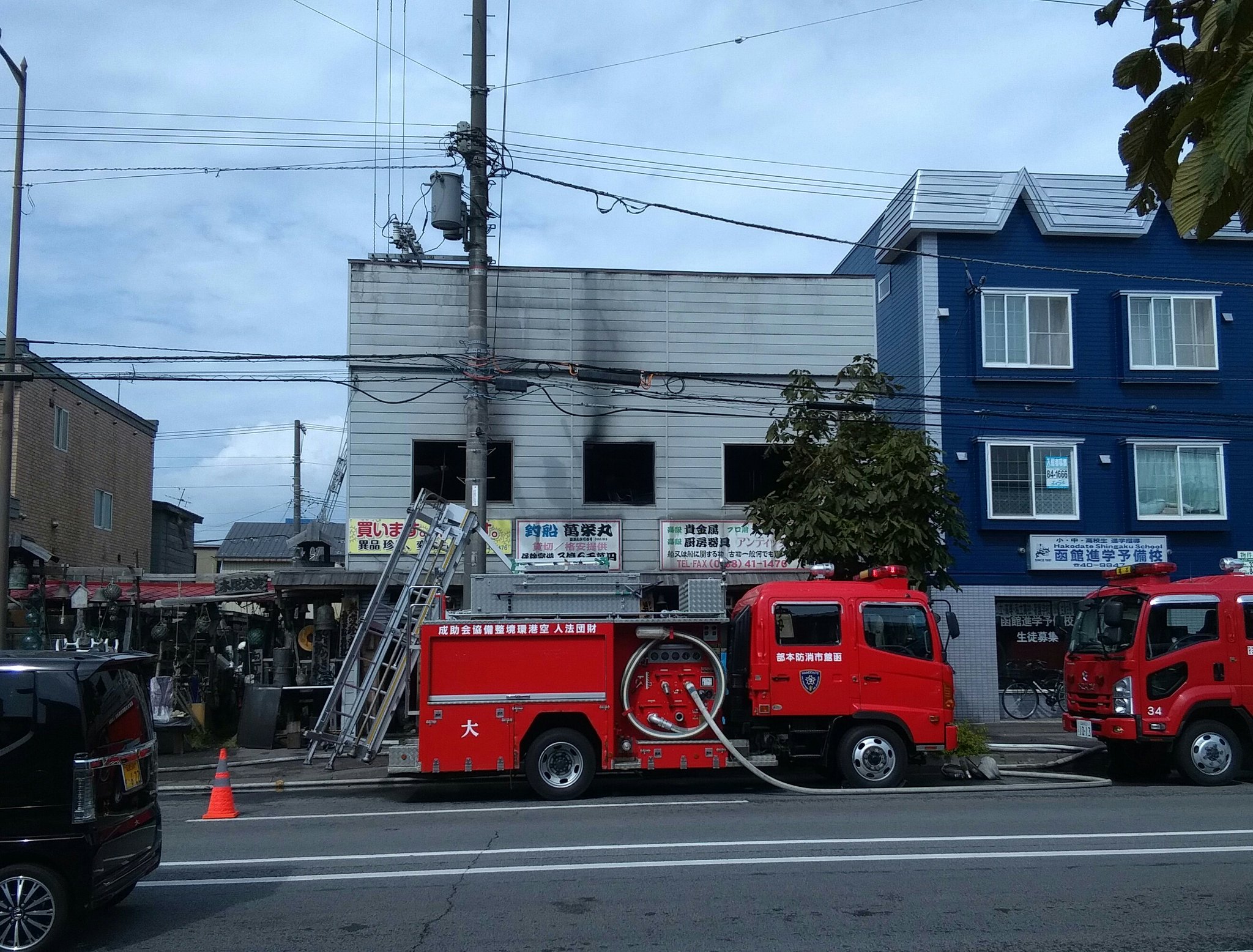 Twitter 上的 函館災害情報 9月7日 3時17分現在 函館市万代町14番付近で火災が発生し消防車が出動しています 函館市消防本部発表 Twitter