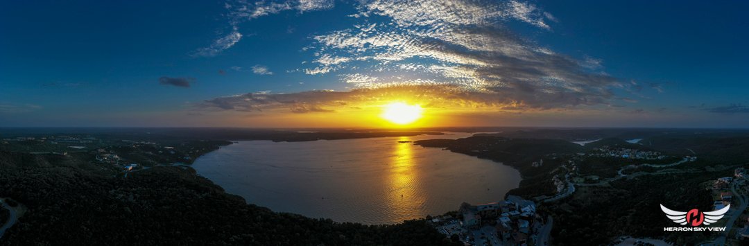HerronSkyView's tweet photo. Gorgeous sunset over Lake Travis tonight!

#laketravis #theoasisaustin #lakelife #austin #austintx #onthelake #lakeviews #lagovista #atx #droneboysatx #laketravisrealestate #laketravistx #drone #dronephotography #dronestagram #mavicpro #aerialphotography #herronskyview #sailatx https://t.co/1X82mbWkDD