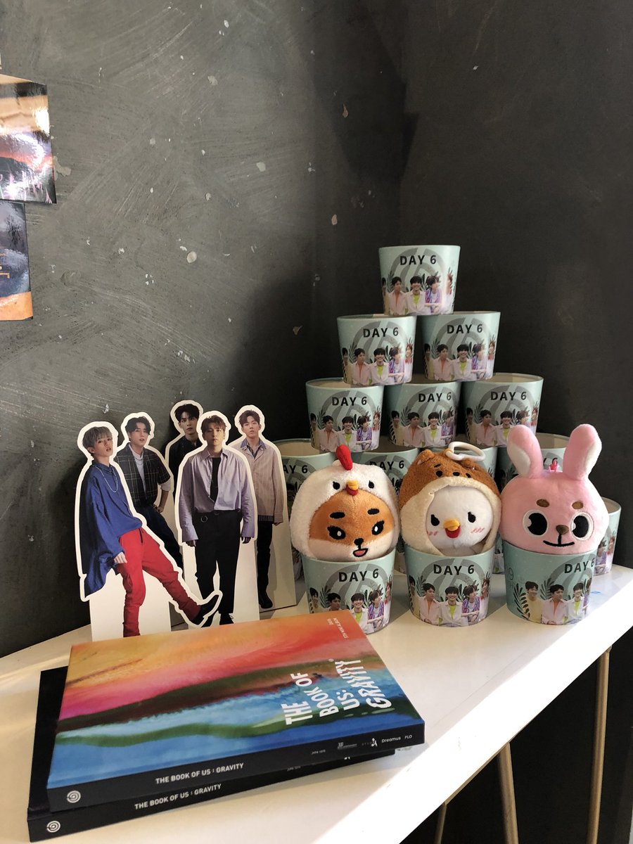 day6australia's tweet photo. Sydney MyDays!! ☘️
We’re all ready for our superband’s 4th debut anniversary!! Drop by King Tea in Haymarket to get these cute cupsleeves and exclusive gifts!! ☺️❤️
#HappyDAY6Day #4YearsWithDAY6 #DAY64thAnniversary #DAY6 #데이식스 https://t.co/Jy9H9Reud2
