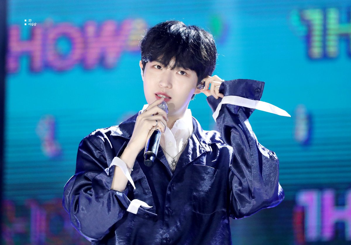 saranhe0807's tweet photo. 190901 포항더쇼

#김재환 #재환 #KIMJAEHWAN  #jaehwan #キムジェファン #金在奐 #แจฮวาน https://t.co/3Xg0dEjnpH