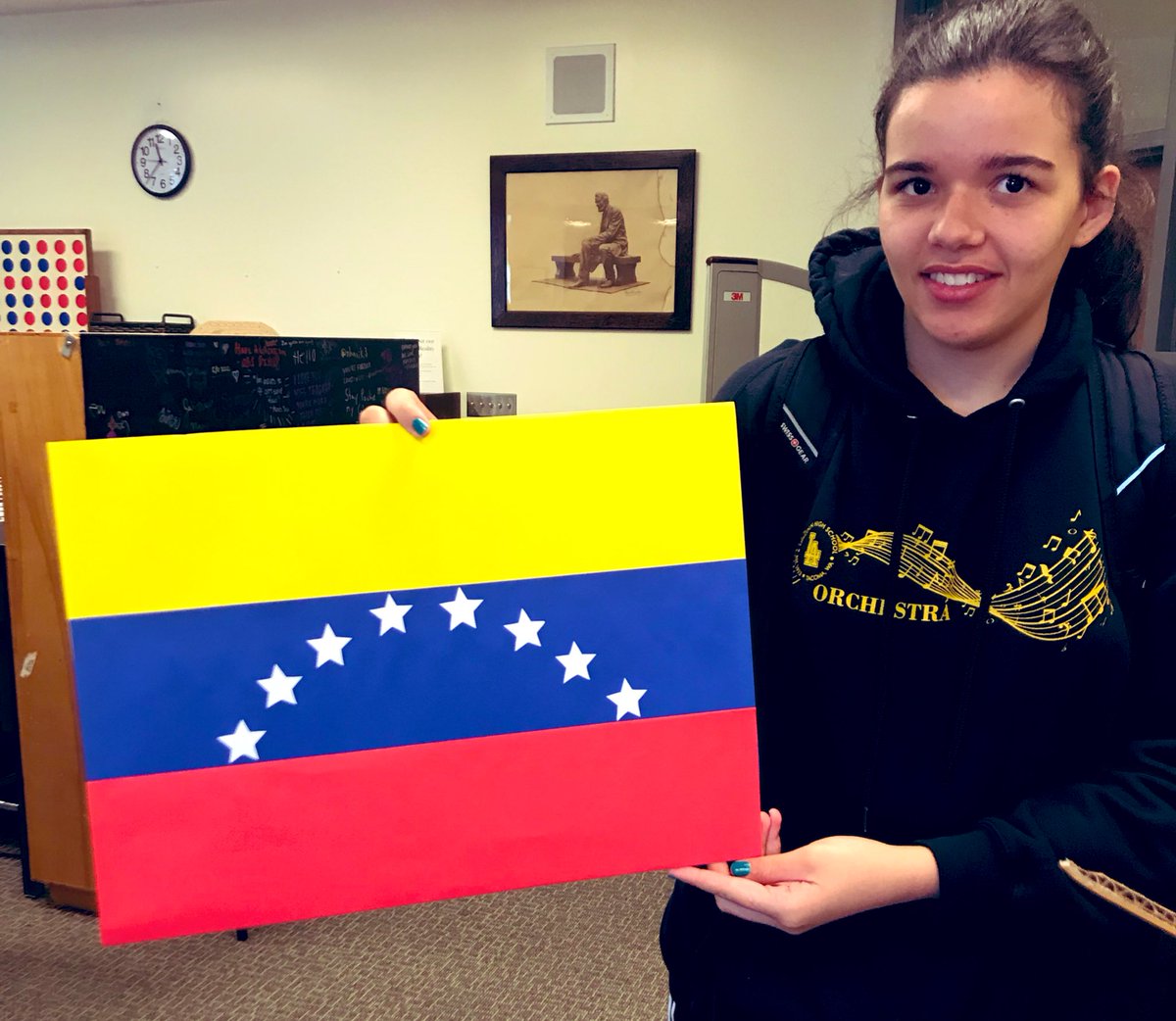 lincolnabesread's tweet photo. Our lunch #Makerspace students created flags of their birth &/or heritage! ๐ป๐ช๐ฒ๐ฝ๐ฐ๐ญ๐ป๐ณ Wish I would have taken more ๐ธ -got 1 after the chaos died down! Welcome back to #Abenation where all are welcome & loved! ๐ฉ๐บ๐ธโค๏ธ#backtoschool #TPSfirstday @TPSLibraries https://t.co/KSq3AobhoH https://t.co/7Q3BhDszx2