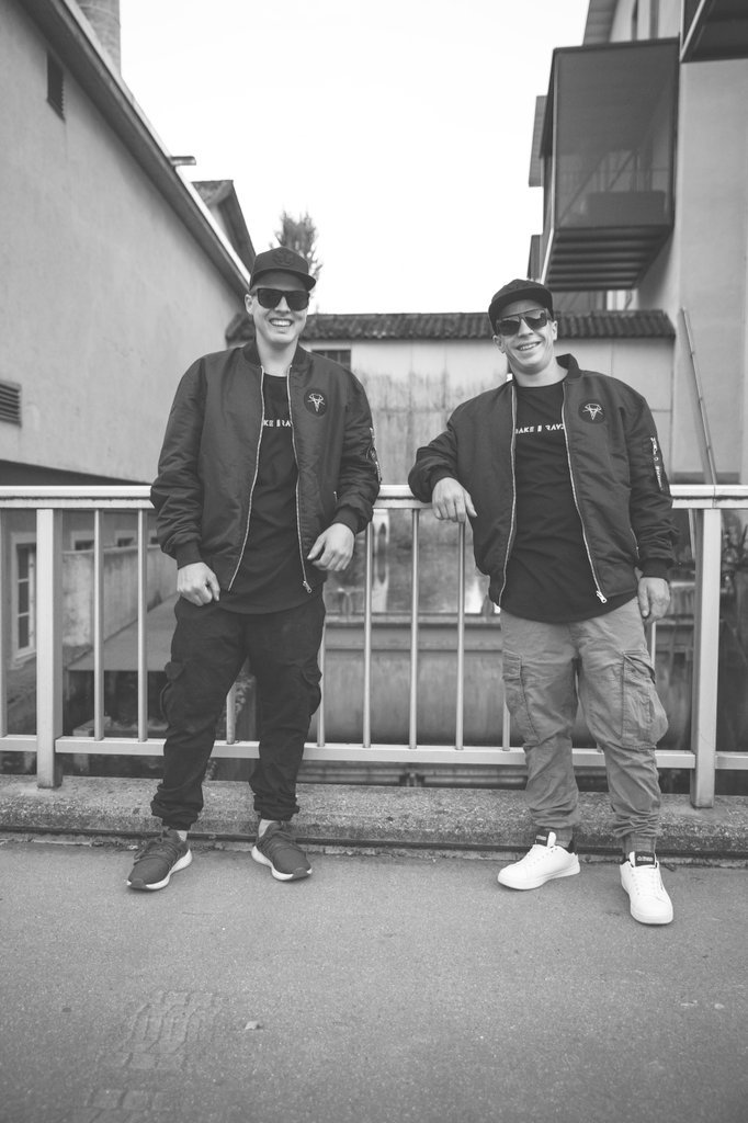 Clambake & Rav3era tweet media