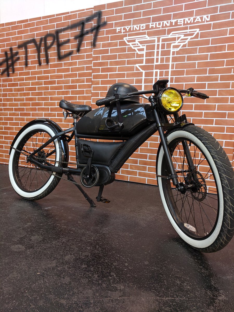 ellisbriggs's tweet photo. Helping out at @EUROBIKE_SHOW on the Flying Huntsman stand #type77 https://t.co/bmUgV1z174