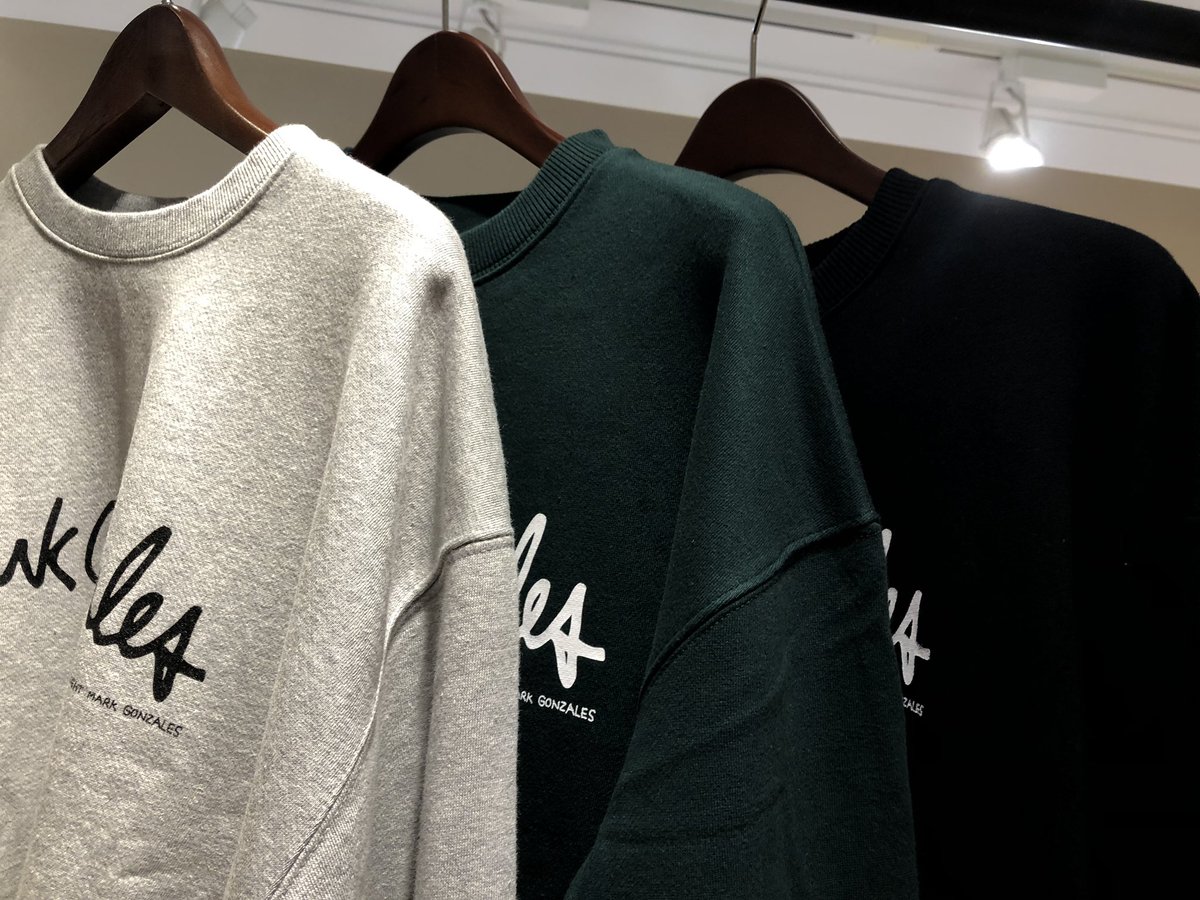 Travas横浜 Aya 新作紹介 マークゴンザレスからサインロゴクルーネックが入荷しました ๑ ๑ ブランドロゴがシンプルさの中にオシャレさを加えてくれるかっこいい1枚です Mg19a 02 6 500 Tax マークゴンザレス