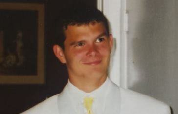 Please help the family and entire community bring closure to the Friday the 13th hit and run death of Chad Everet.  bit.ly/2m5vdXv