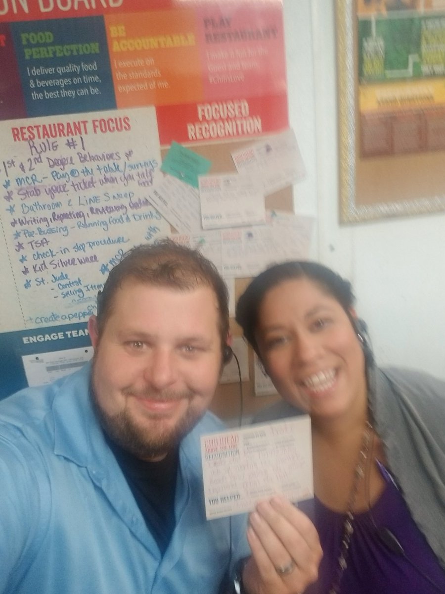 jaydizzledrake's tweet photo. Got an atl for owning the QA line back and following my timeline. #chilislove #chilisroswell #sharpenthetools #practicemakesperfect #playrestaurant @Ernest___Perez @Amalia_Amy0308 https://t.co/8m5x4ePass