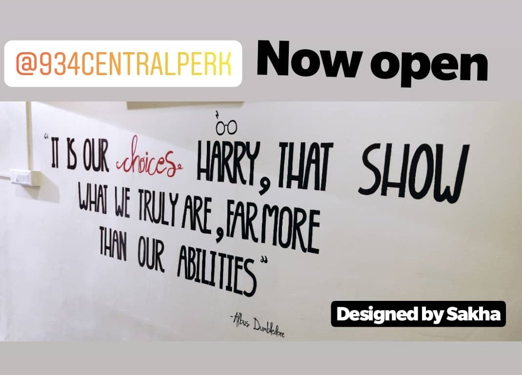 studiosakha's tweet photo. #OpenNow
#CentralPERK #nagpur
A Cafe with the theme of Friends and Harry potter
#architecture #interiordesign #nagpurarchitect #Cafedesign #Creativecafedesign #friends #friendseries #harrypotter #monicaskitchen #Hogwarts #orangesofa #Dumbledoor https://t.co/YCqVpVn1eU