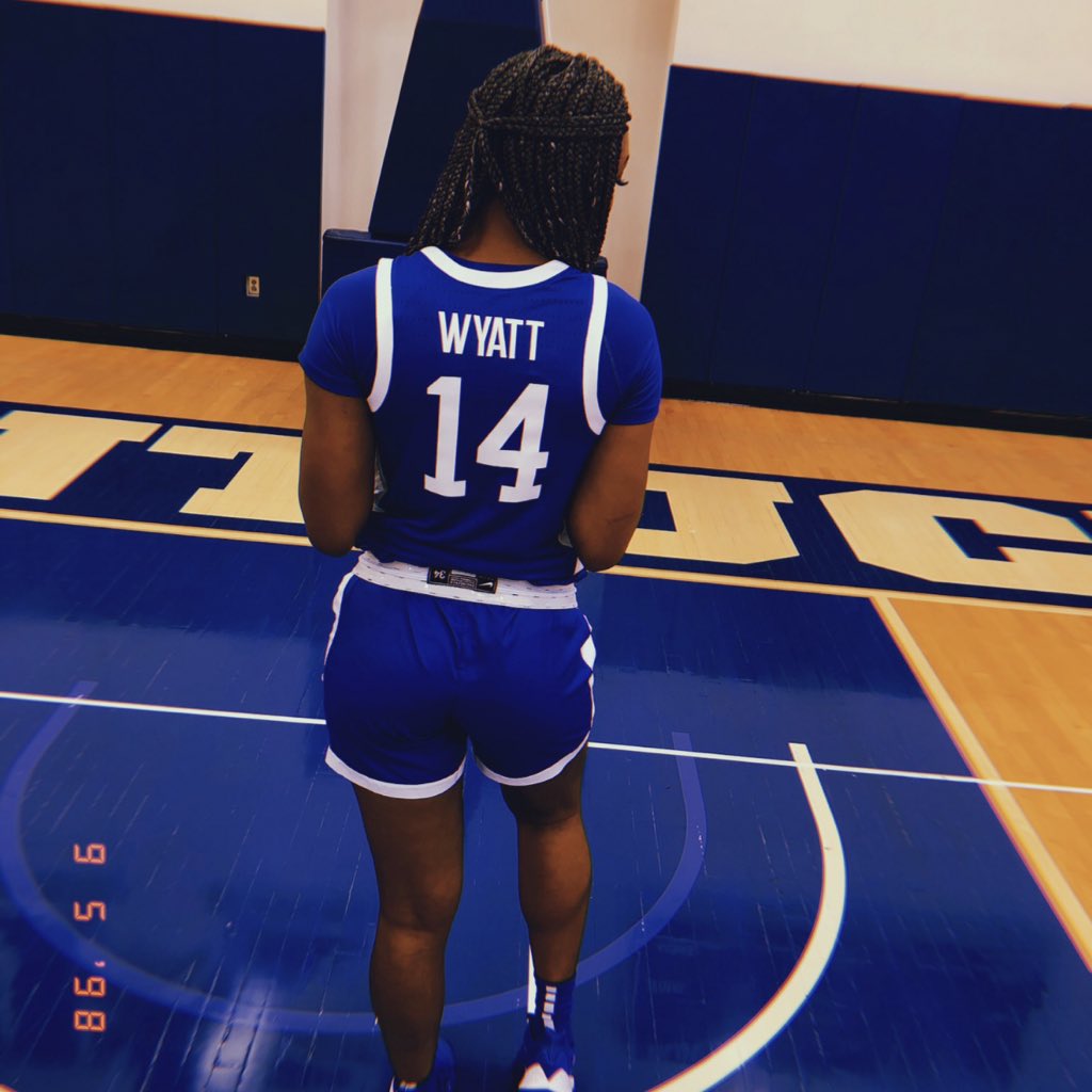 Cats_Coverage's tweet photo. Do you like the Men’s basketball jerseys or the Women’s? 🤔

Like for Men’s
RT for Women’s https://t.co/iM3O90pmsV