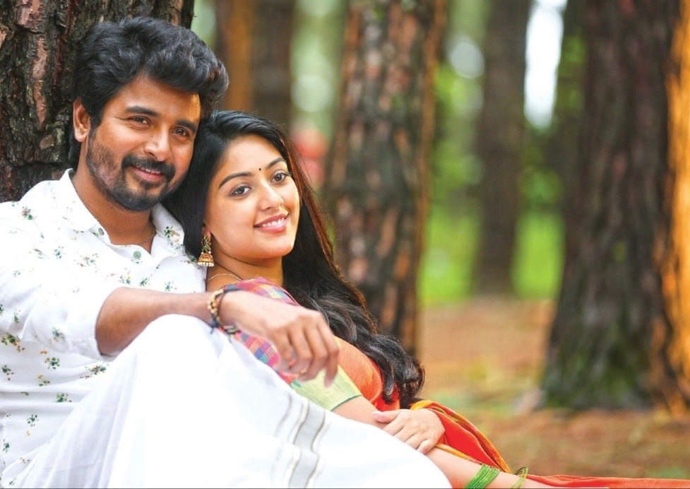 ursniresh's tweet photo. Latest Stills From #NammaVeettuPillai
@sivakarthikeyan @pandiraj_dir @immancomposer @anirudhofficial @neetimohan18 @anuemmanuel @aishu_dil @ItsAnuEmmanuel @iYogiBabu #nirav_dop @AntonyLRuben https://t.co/4gSIWYwm9C