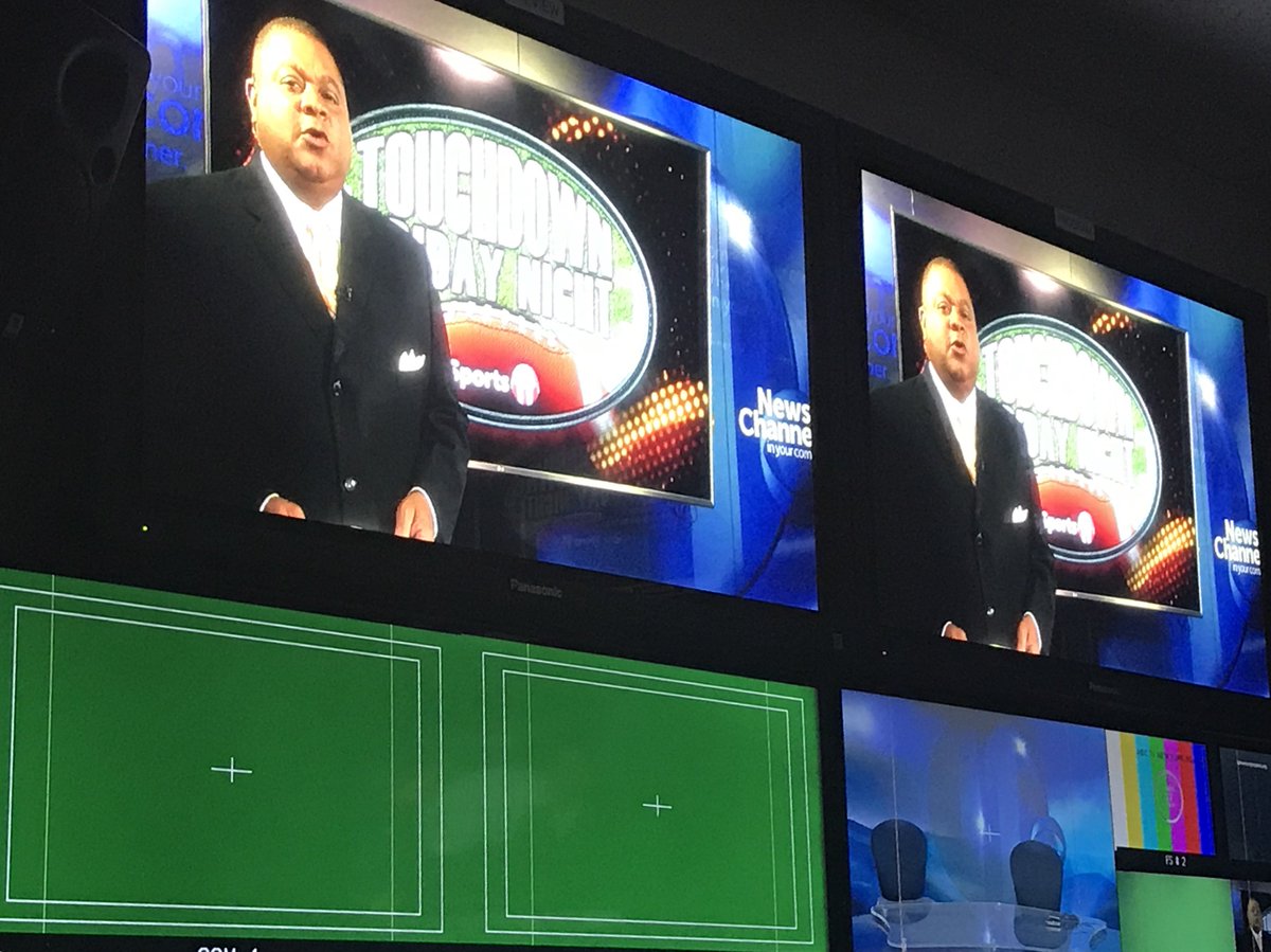 ZachWJHL's tweet photo. Friday night means... 🏈

#WJHLTDFN #ProducerLife https://t.co/FgiL6TkaGO