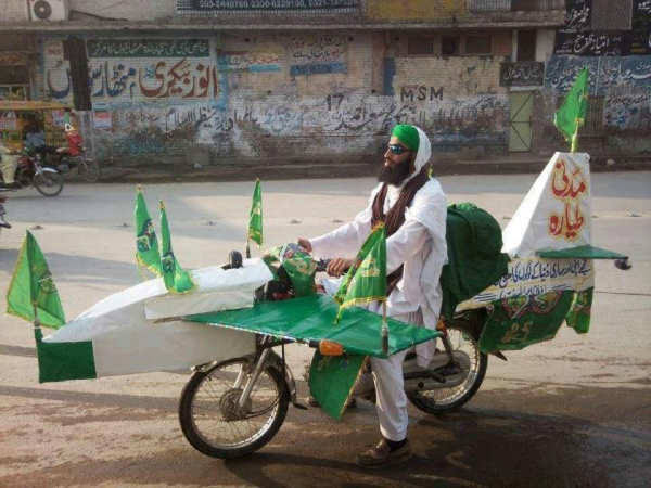 ankurs629's tweet image. Pakistan preparing for moon mission.#PakistanTechnology 😀