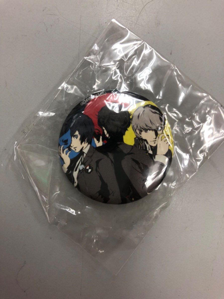 K Books Game館 ペルソナスーパーライブ15 限定缶バッジ シークレット絵柄入荷です 裏面サビ有り かなりの激レアスリーショットをお見逃しなく W Kbooks ペルソナ Persona 結城理 雨宮蓮 鳴上悠