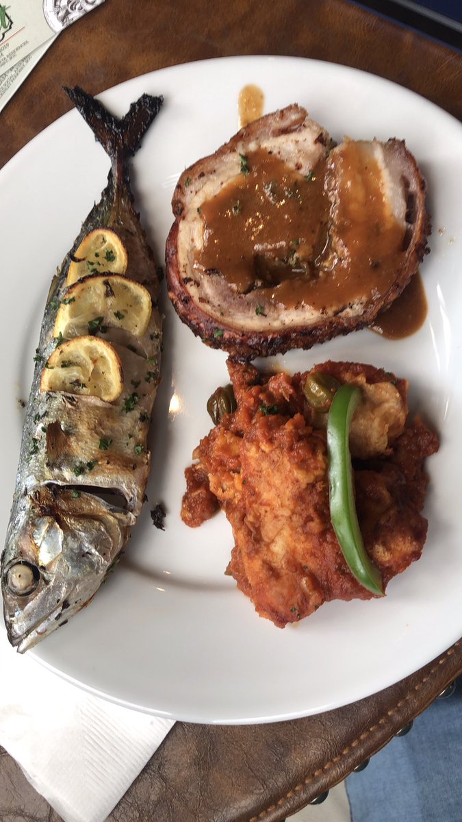 JustinKingOfU's tweet photo. Kain! #ItalianBuffet https://t.co/Ub8PXJFwqc