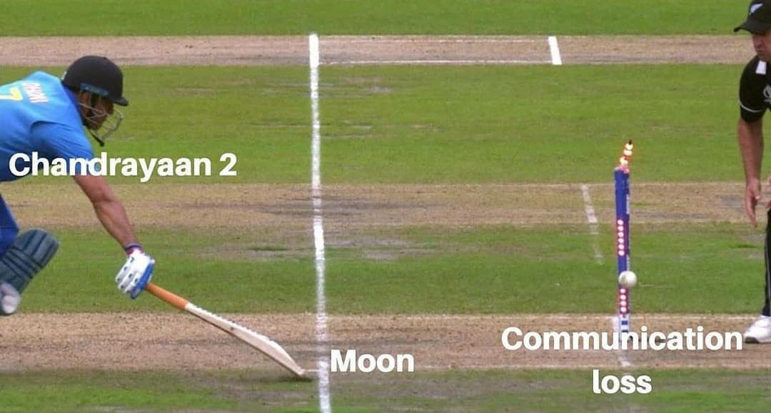 Saran_Vjay's tweet image. Biggest two disappointments in single pic 😶 But we always proud 💪 @isro  #Chandrayan2