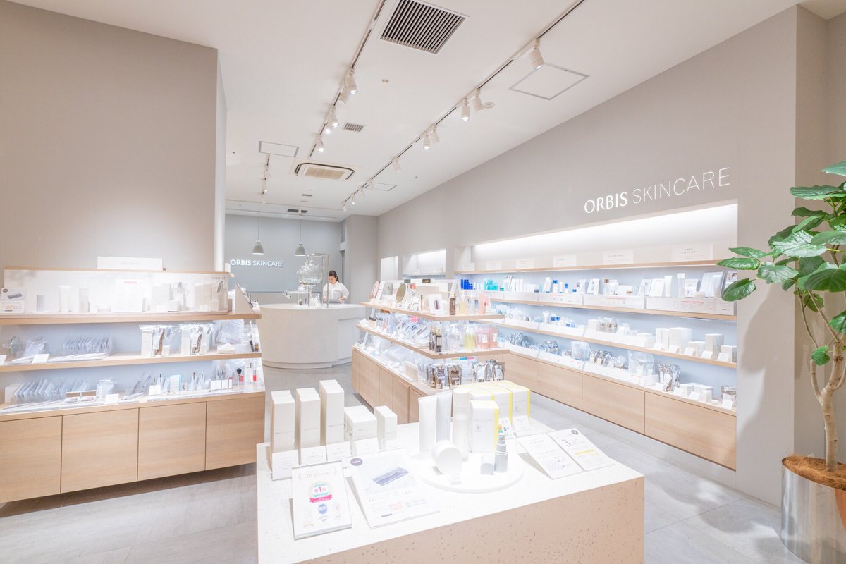 ａｍｕ ａｍｕ Est Orbis The Shop Amu6f Recommend オルビスユーセラム オルビスユーから待望の美容液 登場 たったひと手間でエイジングケア の質を変える先行美容液です 年齢に応じたお手入れ 4 3円 税込 トークリップグロス