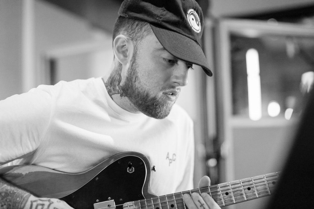 RapFavorites's tweet image. One year ago today Mac passed 💔

Rest In Peace Malcolm McCormick🕊
(Jan. 19, 1992 - Sep. 7, 2018)