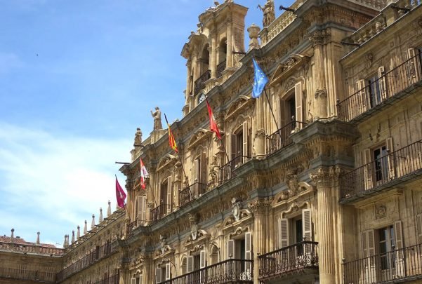 El Ayuntamiento de Salamanca hace una oposición a medida de un candidato  bit.ly/2lAYbyb