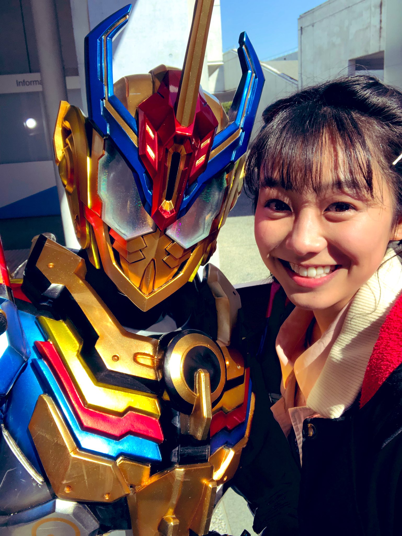 高田夏帆 仮面ライダーグリス 舞台挨拶ありがとうございました 是非劇場でご覧ください 高田夏帆 スタッフより T Co Byufmndscb Twitter