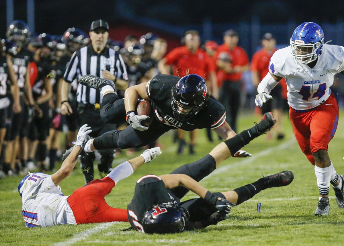 APNELSONPHOTOS's tweet photo. Defending 5A champs @thurstoncoltsfb start season with a 54-0 win against @CHSLancers. @chansen_RG #opreps https://t.co/YNvodGFahS