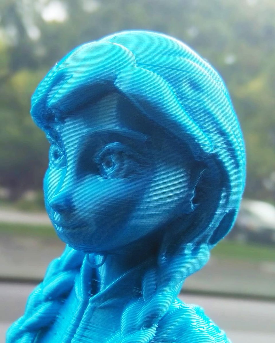 Plas3D's tweet image. Have you watched Frozen and do you like Princess Anna?  This model by @piraxchild is awesome, incredible details. Printed in Electric Blue on Ender 3 Pro (stock) at 0.2mm layer. #plas3d #Frozen #Anna #Frozen2 #disneyfrozen #princess #electricblue #3dprinting