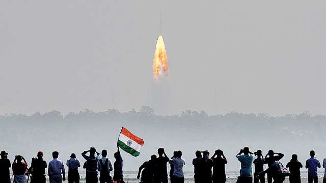 iyasararafath's tweet photo. CHIN UP #ISRO! We are proud already. Your Comeback will be stronger than the set back! #Chandrayaan2 #ISROMissions #ISROscientist #IndiaIsProud https://t.co/TWl97LuSJJ