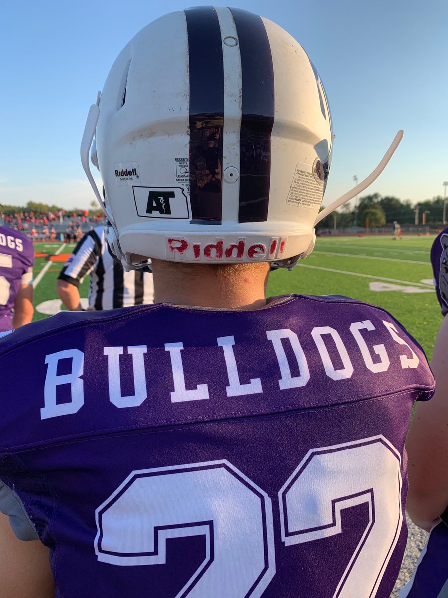 baldwinhssports's tweet photo. What better way to celebrate Safety in Football month than to unveil our new Safe Sports School Award?  ⁦@lmhorg⁩ ⁦@NATA1950⁩ ⁦@KansasATS⁩  ⁦@KansasOrtho⁩ #kansassafetyinfootball https://t.co/Uz4mENB7AV