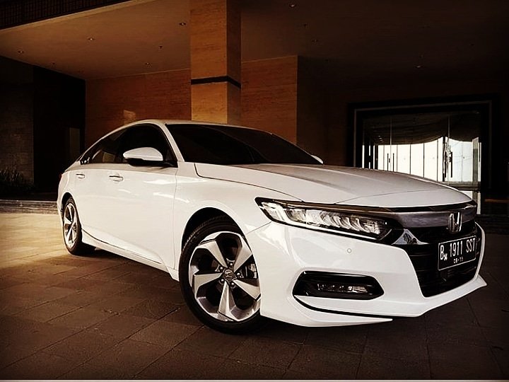 richardlnsasia's tweet photo. Looks younger and of course stunning!
All New Honda Accord. DRIVEVOLUTION.
#honda
#accord
#hondaaccord
#allnewaccord
#drivevolution
#hondaisme https://t.co/SvMXAPqUNz