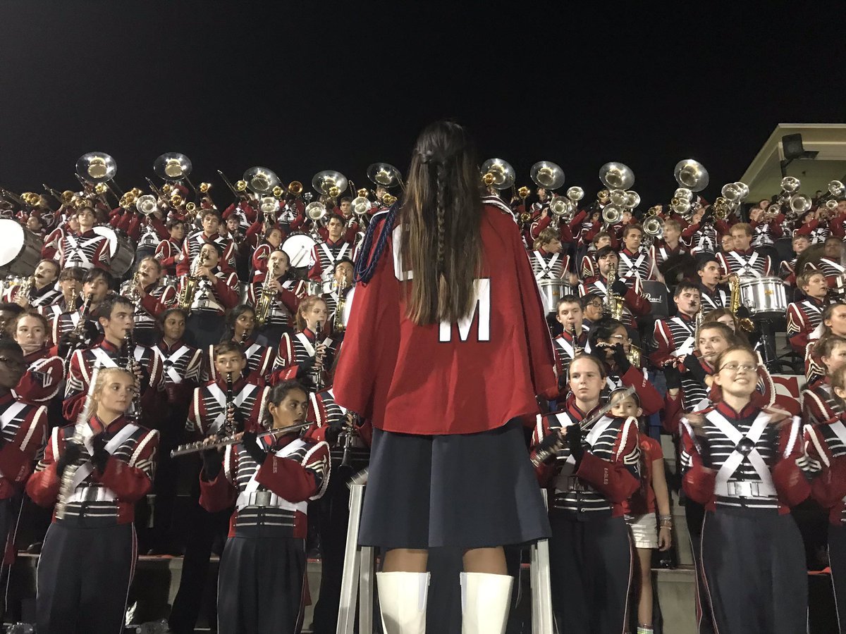 OakMountainBand's tweet photo. Felt great being back on our home turf! Already looking forward to next Friday when we face Thompson. #goom #araceagainsttime #halftime2019 https://t.co/aNBPVf8JUF