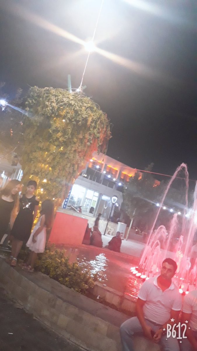 Frgldnt1's tweet photo. Günaydın canlar bizim memleketten.🧚‍♀️🧚‍♀️üzüm festivalimizden bir kare. https://t.co/H8FAsXVG01
