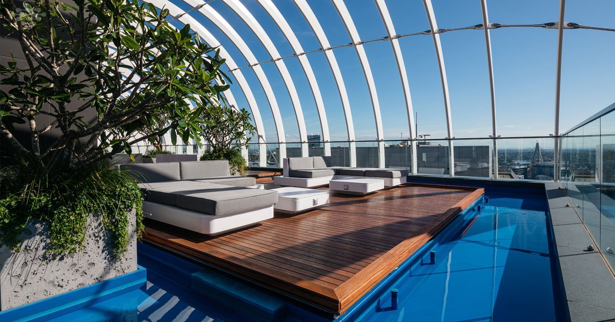 CrystalPoolsPty's tweet image. Stunning city views from this rooftop pool at Arc by Crown in Sydney’s Clarence Street. @koichitakadaarchitects @crown_group
#rooftopviews #resortpools #lappools #commercialpools #poolbuilder #sydneypools #crystalpoolsaustralia #pooloftheday #concretepools