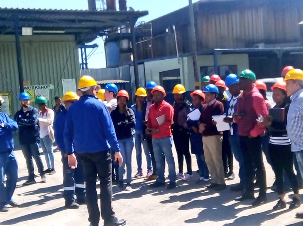 UnisaCSET's tweet photo. The visit allowed students with an opportunity to improve their knowledge in the field of asphalt production @unisa has strong ties with local industries thus affording our students an invaluable access to these partners. #CSET #DefineTomorrow #WorkIntergratedLearning https://t.co/qiR2CN6Rix